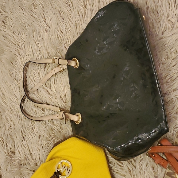 2 for 1 Michael Kors Handbag - Picture 3 of 4